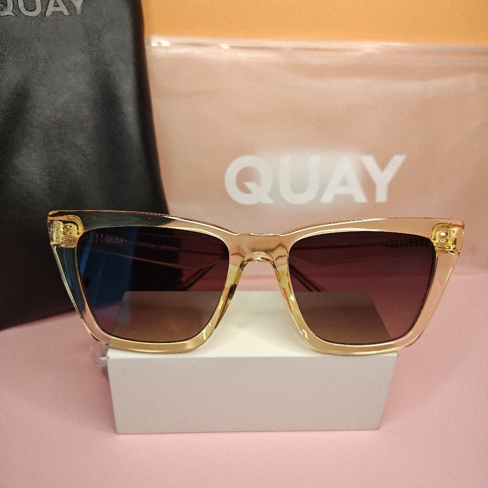Quay Clear/Yellow Sunglasses